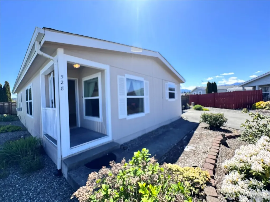 528 N 7th Avenue Sequim WA 98382