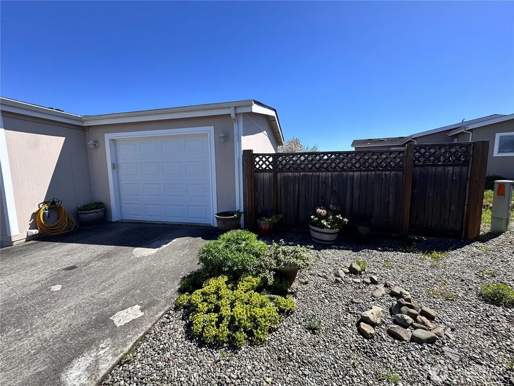 528 N 7th Avenue Sequim WA 98382