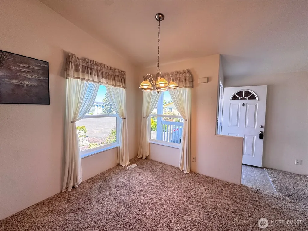 528 N 7th Avenue Sequim WA 98382