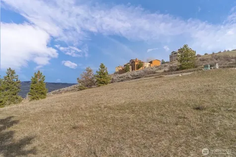 320 Paintbrush Road Chelan WA 98816
