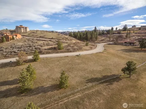 320 Paintbrush Road Chelan WA 98816