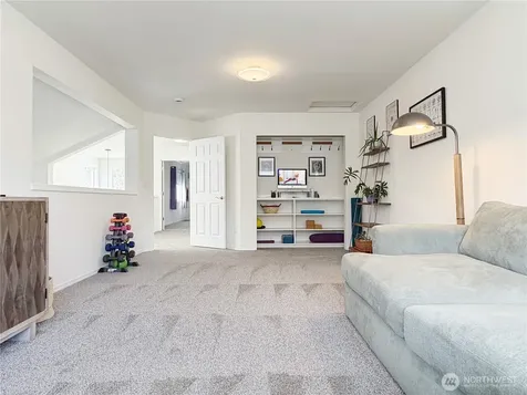 5807 14th Drive W Everett WA 98203