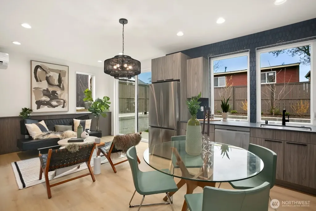 4217 S Findlay Street Seattle WA 98118