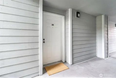 975 Aberdeen Avenue NE Renton WA 98056
