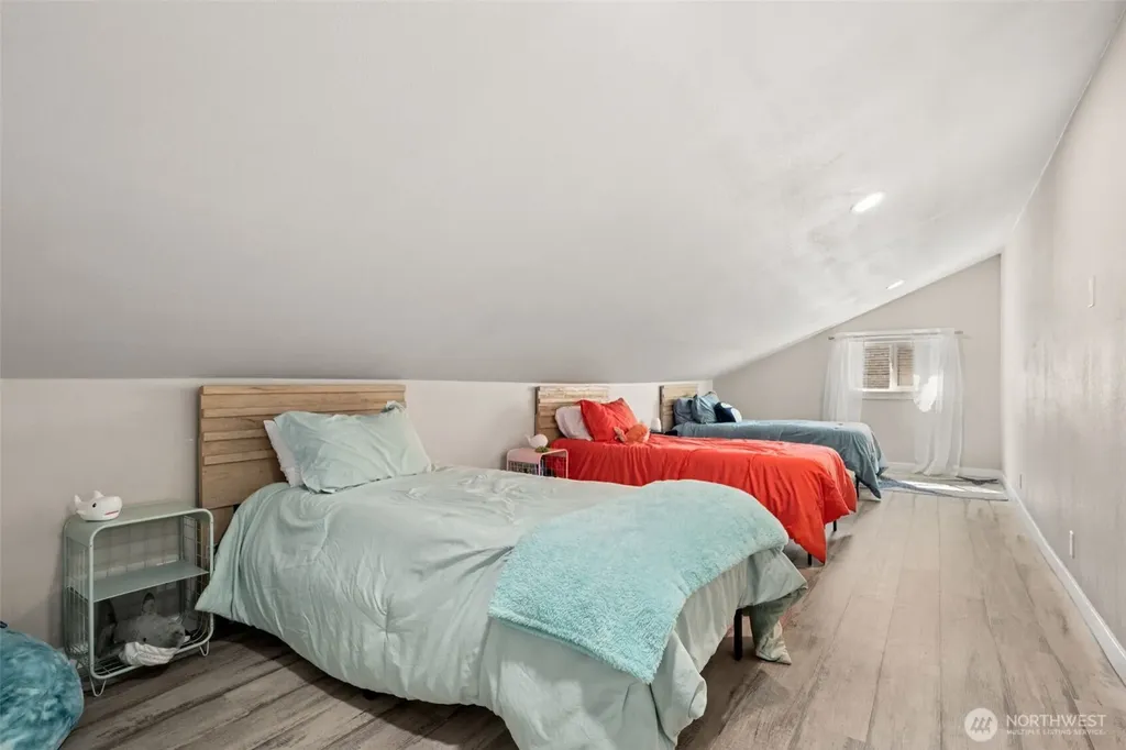 34 4th Street S Pacific Beach WA 98571