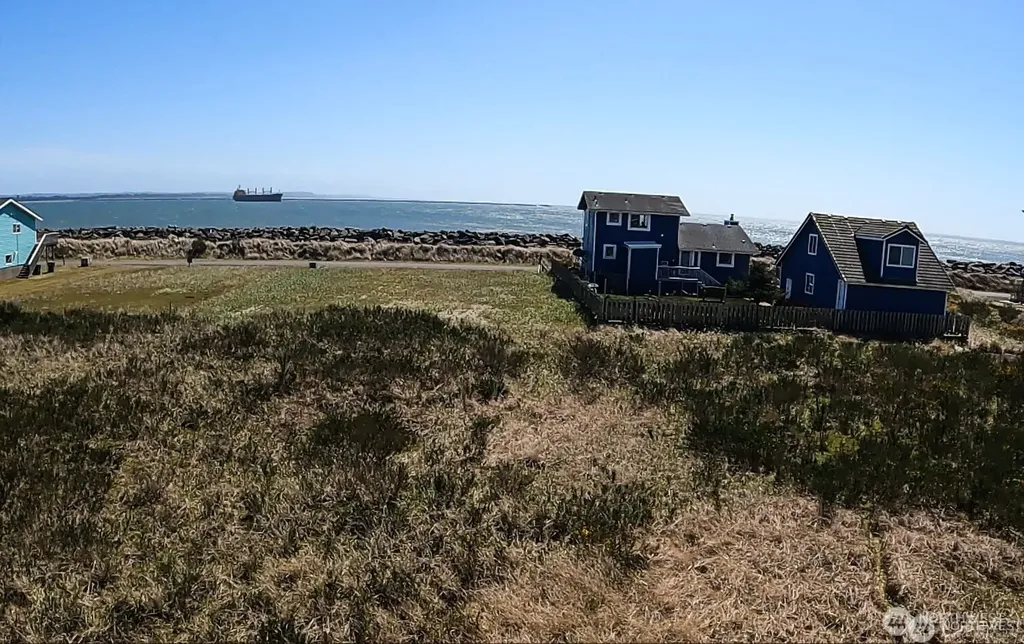 1454 Storm King Avenue Ocean Shores WA 98569