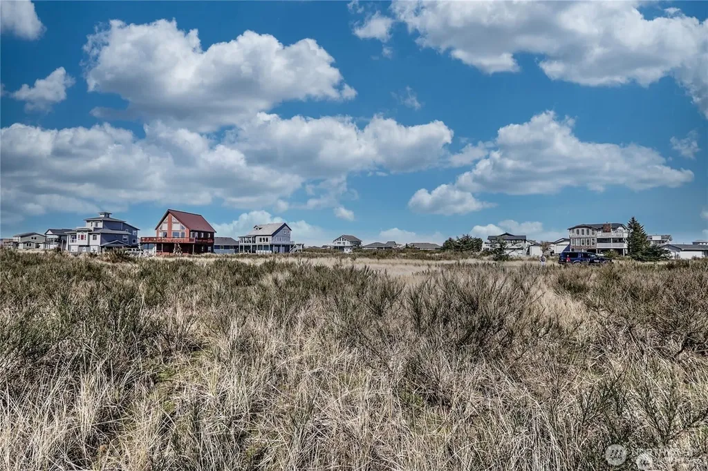 1454 Storm King Avenue Ocean Shores WA 98569