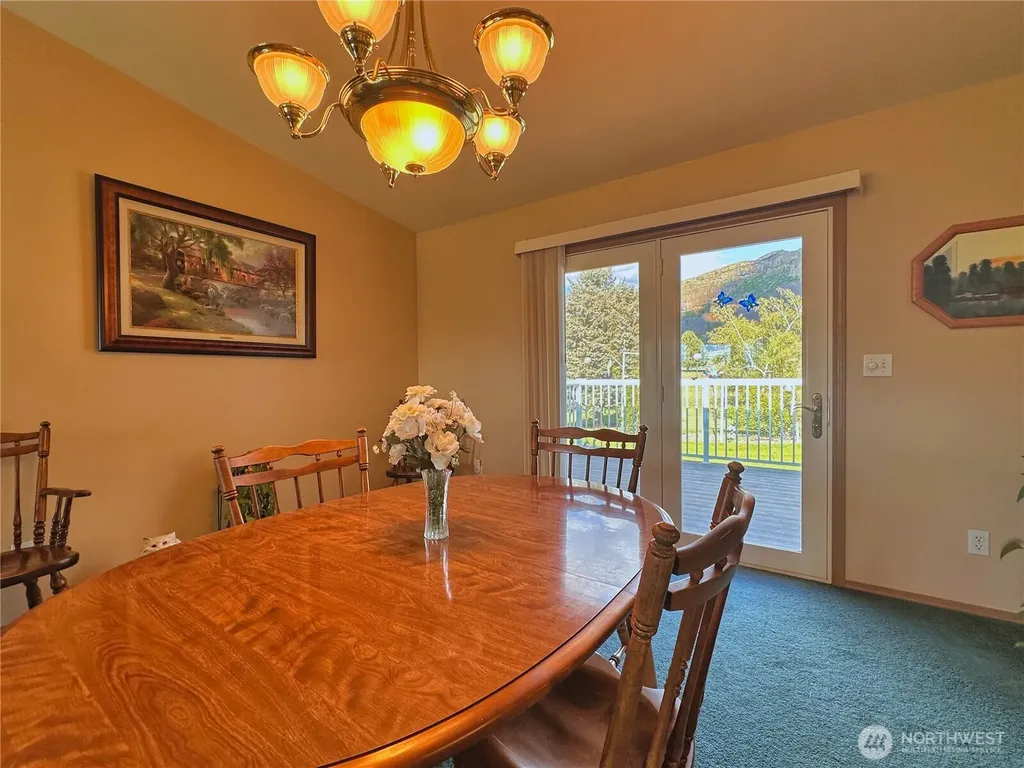 55086 Bay Area Drive NE Electric City WA 99123