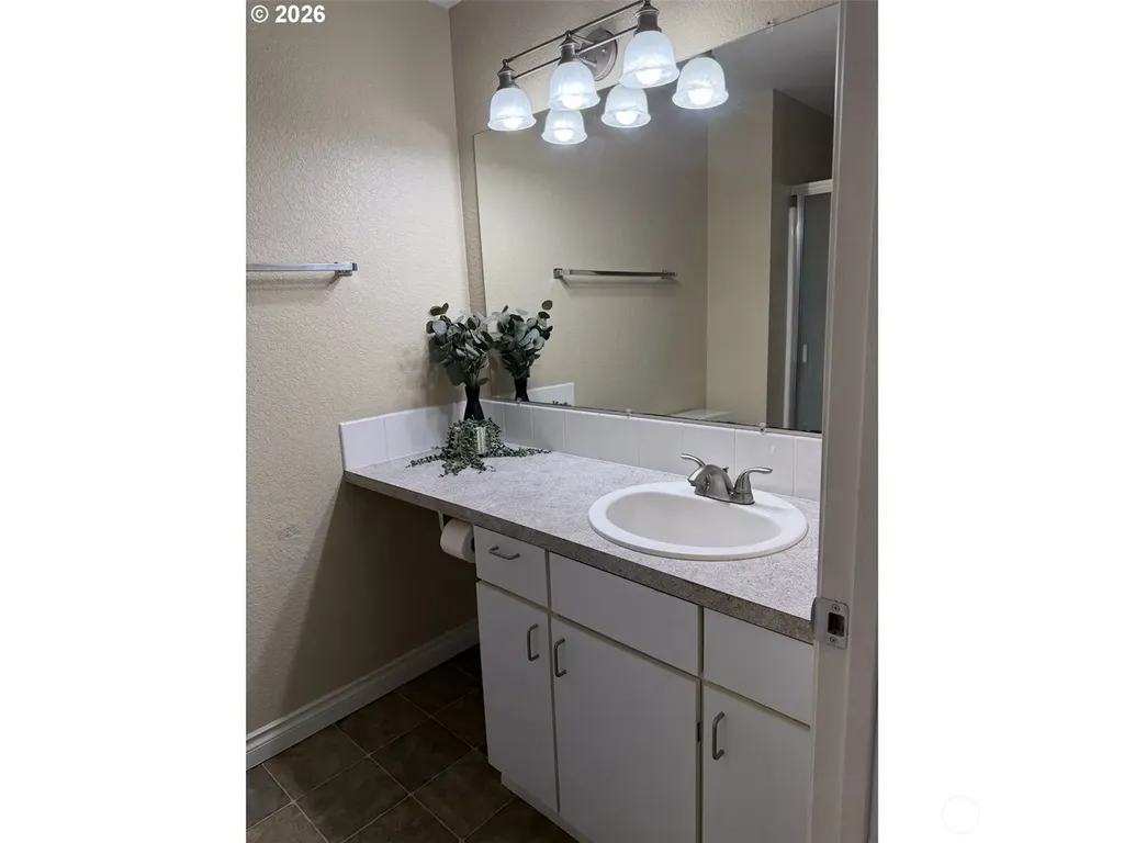 516 SE 157th Avenue Vancouver WA 98684