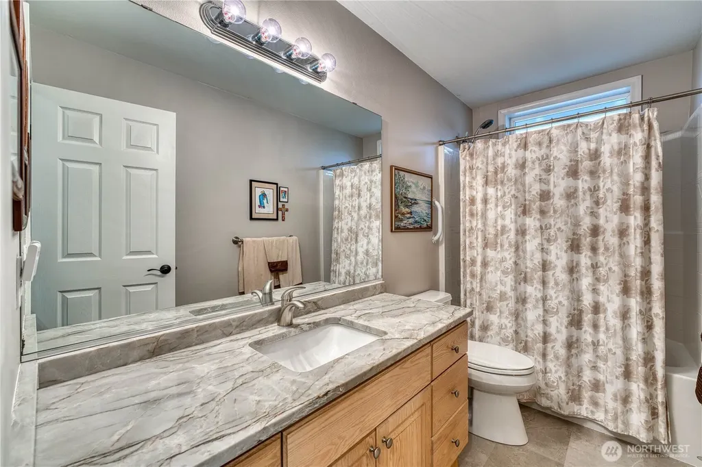 1355 Olsen Avenue Buckley WA 98321