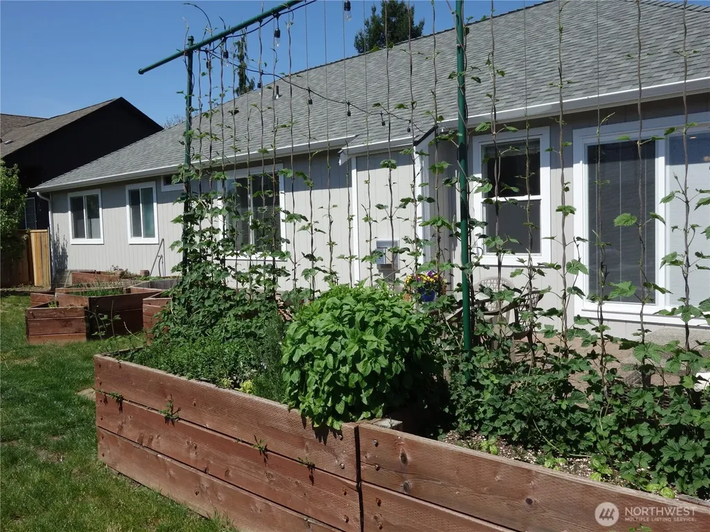 1355 Olsen Avenue Buckley WA 98321