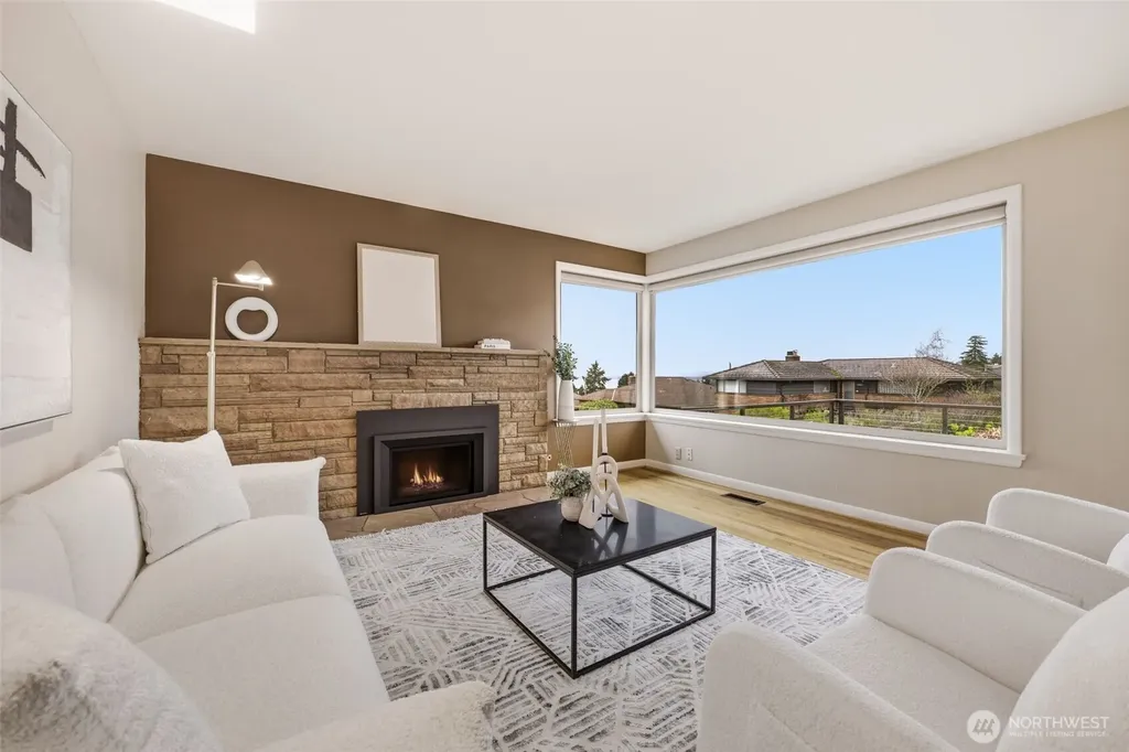 4019 SW Henderson Street Seattle WA 98136