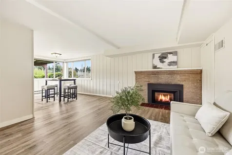 4019 SW Henderson Street Seattle WA 98136