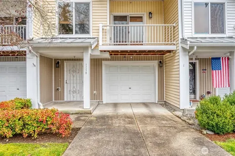 5325 Military Road E Tacoma WA 98446