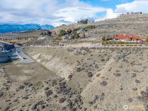 270 Crystal View Drive Chelan WA 98816