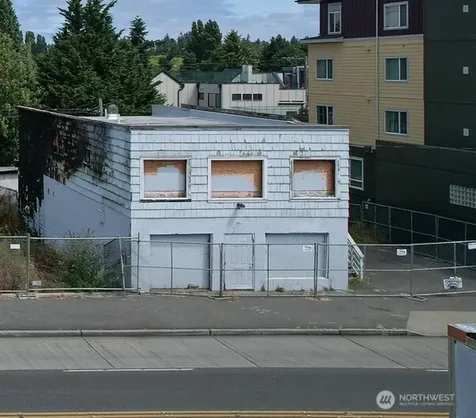 320 NW 85th Street Seattle WA 98117