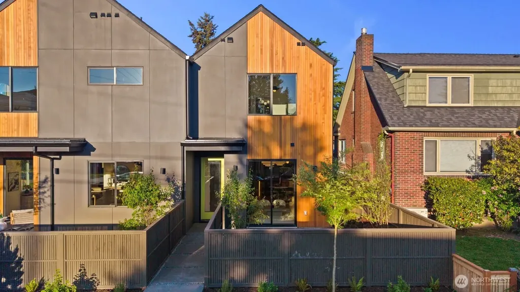 3204 33rd Avenue S Seattle WA 98144