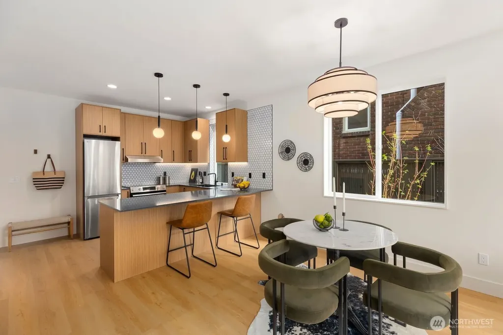 3204 33rd Avenue S Seattle WA 98144