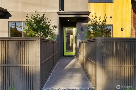 3204 33rd Avenue S Seattle WA 98144