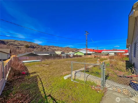 804 Central Drive Coulee Dam WA 99116