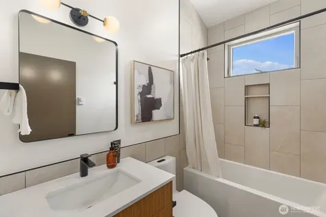 3305 S Hanford Street Seattle WA 98144