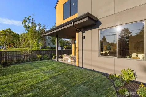 3305 S Hanford Street Seattle WA 98144
