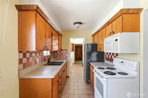 4504 S Trenton Street Seattle WA 98118
