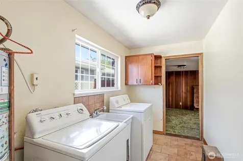 4504 S Trenton Street Seattle WA 98118