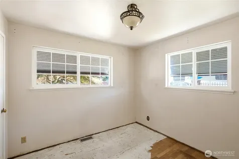 4504 S Trenton Street Seattle WA 98118