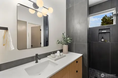 3307 S Hanford Street Seattle WA 98144