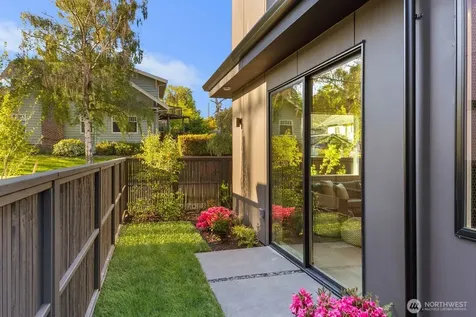 3307 S Hanford Street Seattle WA 98144