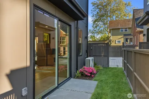 3307 S Hanford Street Seattle WA 98144