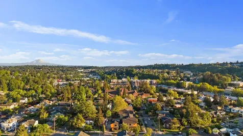 3307 S Hanford Street Seattle WA 98144