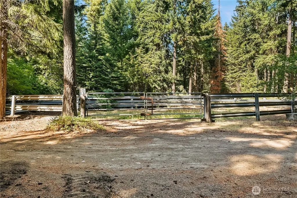 551 Pioneer Trail Cle Elum WA 98922