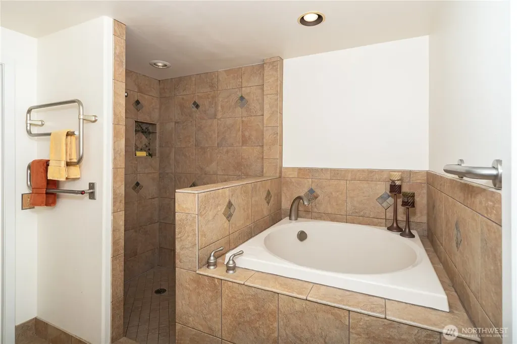 21 S Keel Way Port Ludlow WA 98365