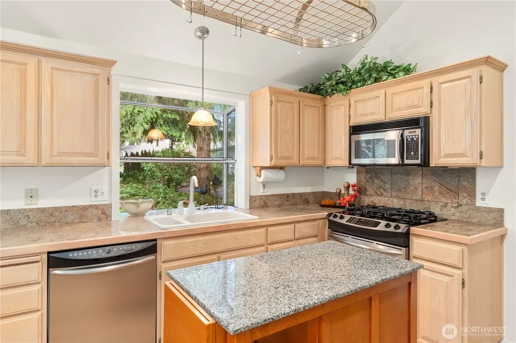 21 S Keel Way Port Ludlow WA 98365