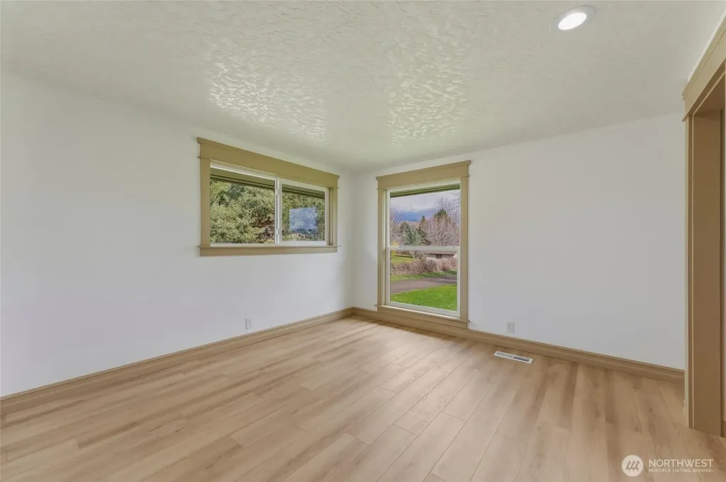 2242 S Wilbur Walla Walla WA 99362