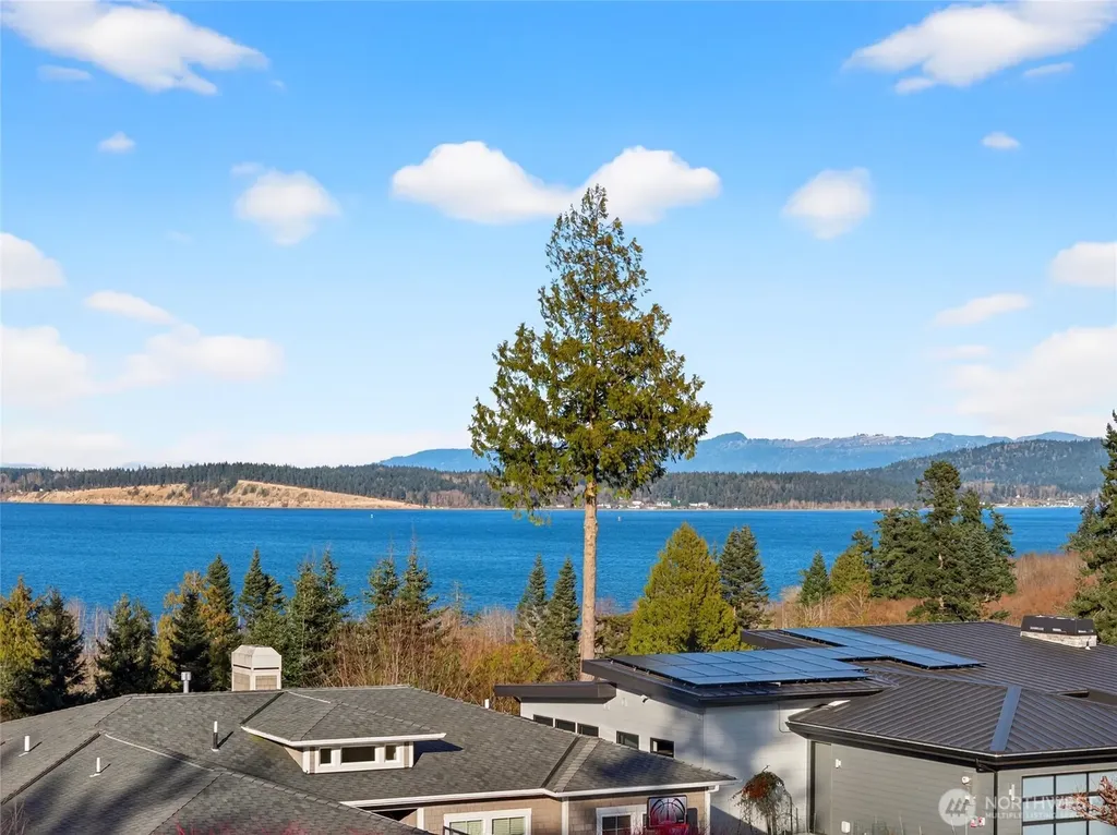 2810 Grady Lane Anacortes WA 98221