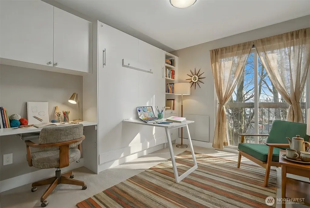 500 5th Ave W Seattle WA 98119