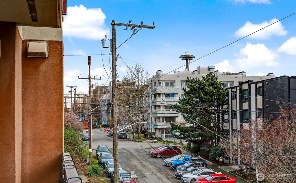 500 5th Ave W Seattle WA 98119