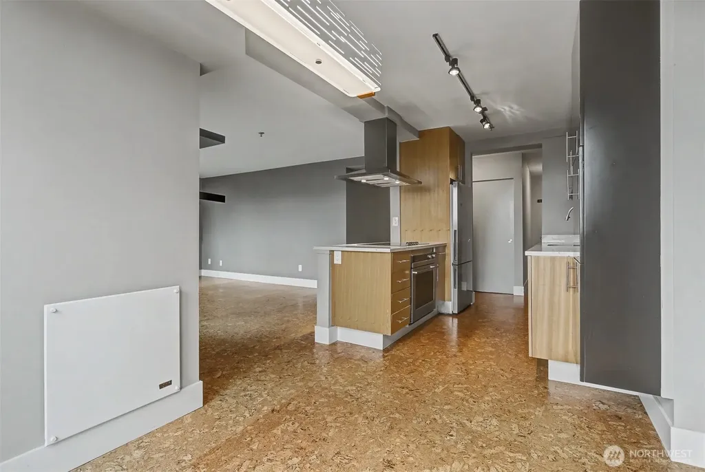 500 5th Ave W Seattle WA 98119