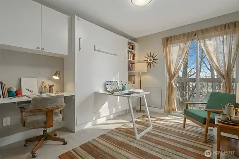 500 5th Ave W Seattle WA 98119