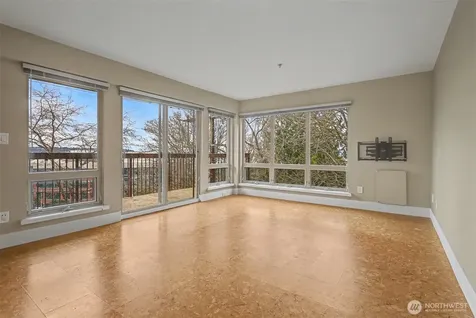 500 5th Ave W Seattle WA 98119