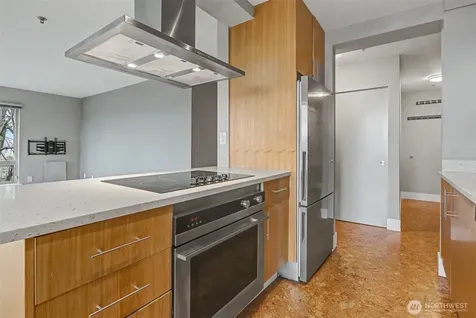 500 5th Ave W Seattle WA 98119