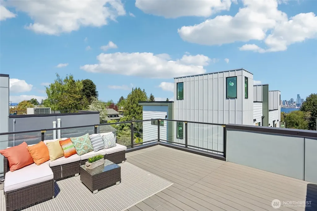 1926 Ferry Avenue SW Seattle WA 98116