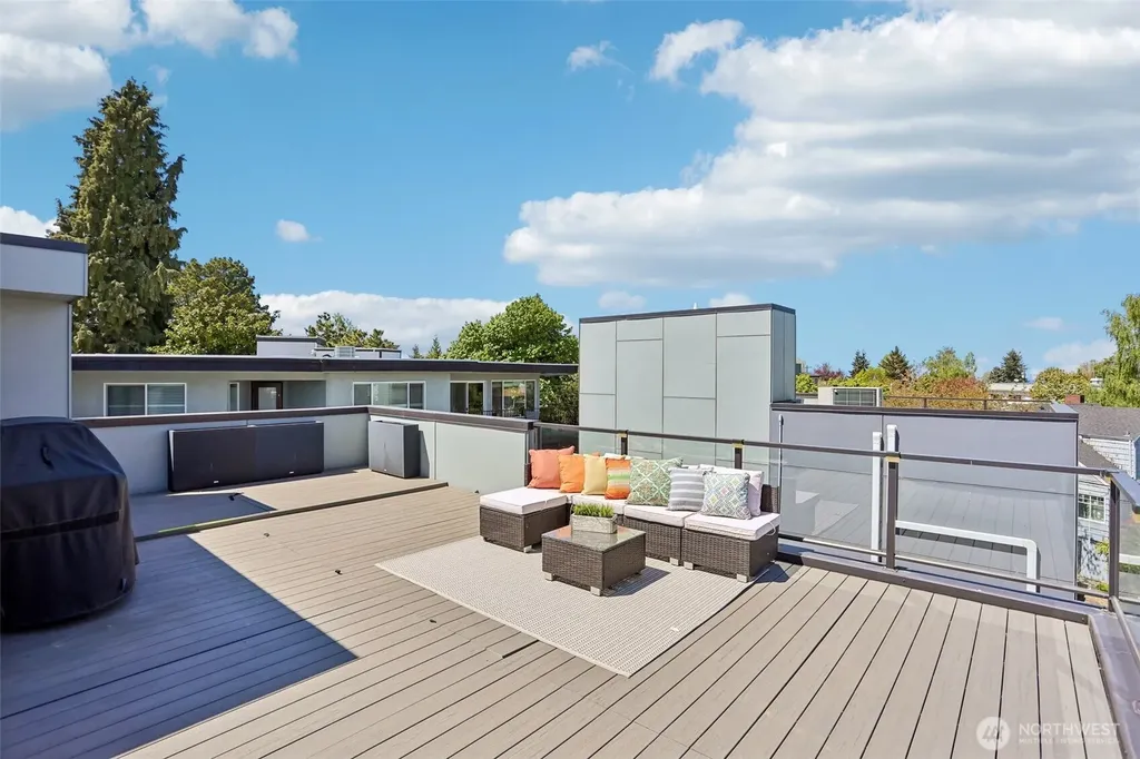 1926 Ferry Avenue SW Seattle WA 98116
