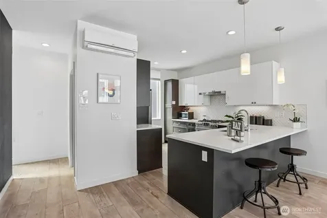 1926 Ferry Avenue SW Seattle WA 98116