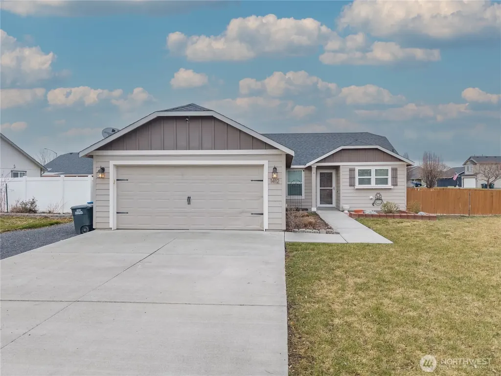 1412 E Megan Drive Moses Lake WA 98837