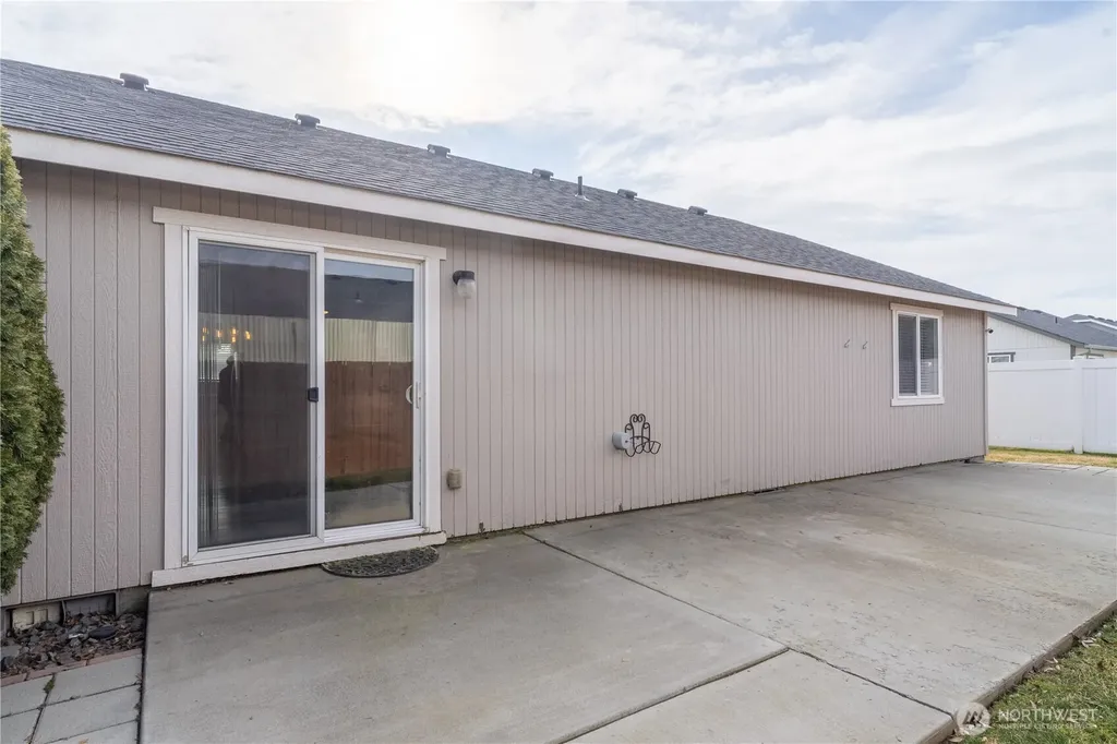 1412 E Megan Drive Moses Lake WA 98837