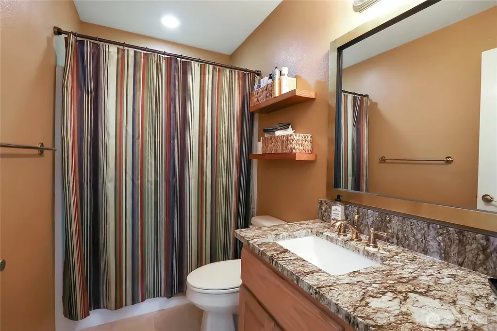 10010 181st Avenue Ct E Bonney Lake WA 98391